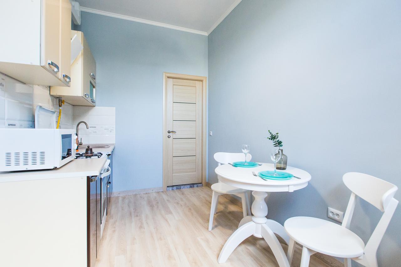 1 Bedroom Apartment Near Elizabeth'S The Cathedral Liov Exterior foto