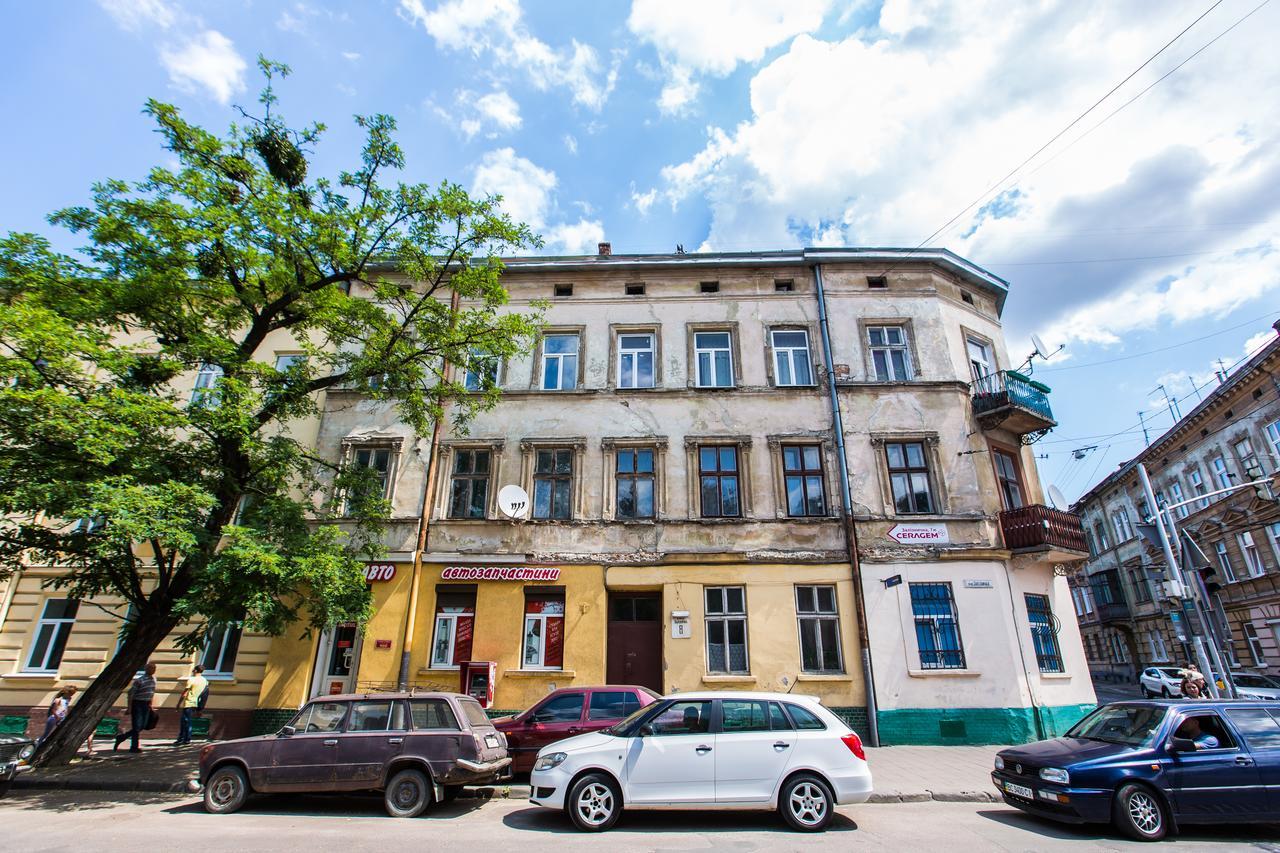 1 Bedroom Apartment Near Elizabeth'S The Cathedral Liov Exterior foto