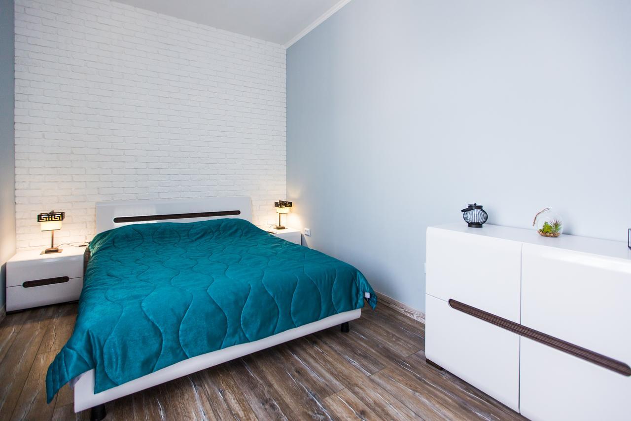 1 Bedroom Apartment Near Elizabeth'S The Cathedral Liov Exterior foto